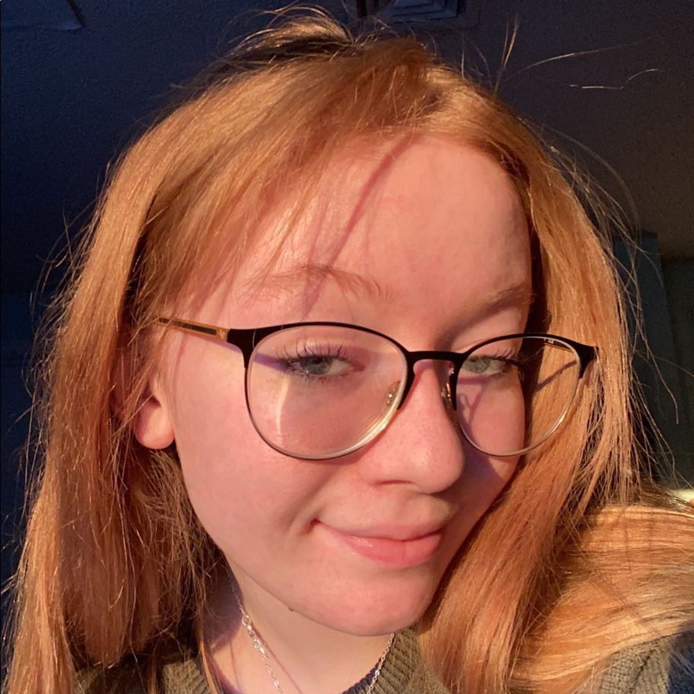 Meet your Posher, Olivia